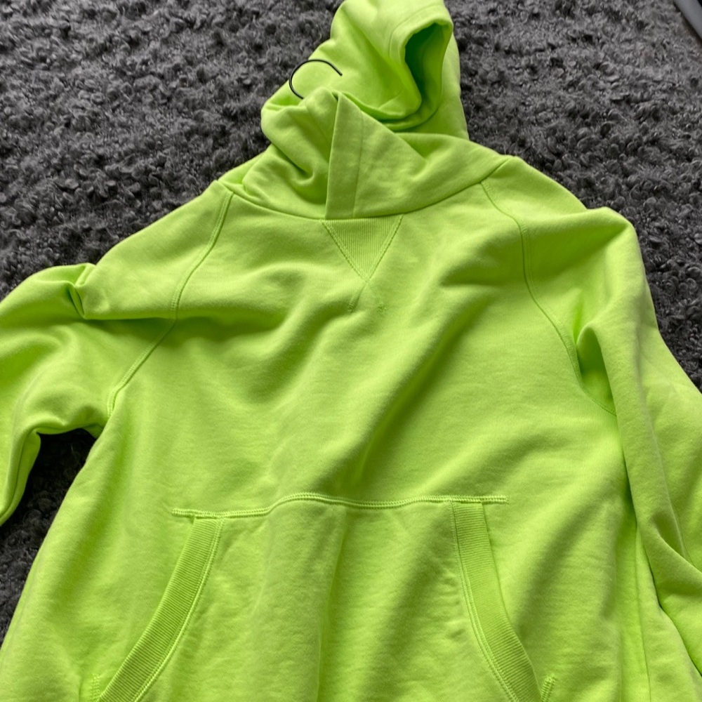 Brand new Athleta moonrise sweatshirt